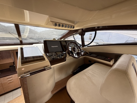 AZIMUT 470