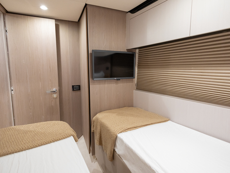 AZIMUT 620