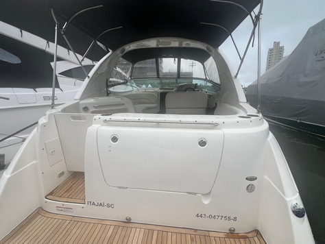 BAYLINER 330
