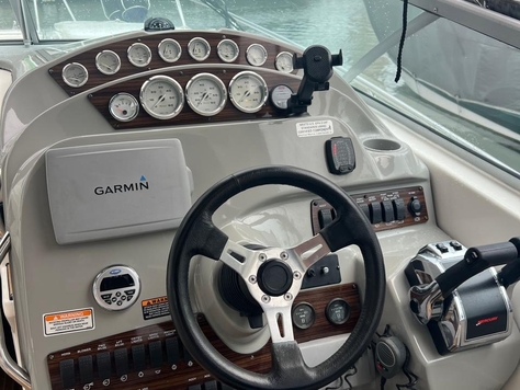 BAYLINER 330