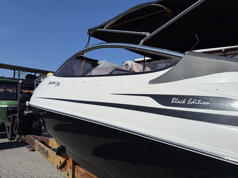 FOCKER 215 BLACK EDITION