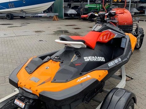 SEA-DOO SPARK TRIXX