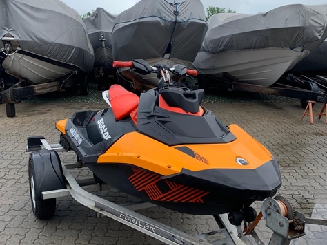 SEA-DOO SPARK TRIXX