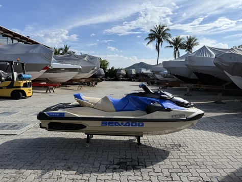 SEADOO WAKE PRO 230
